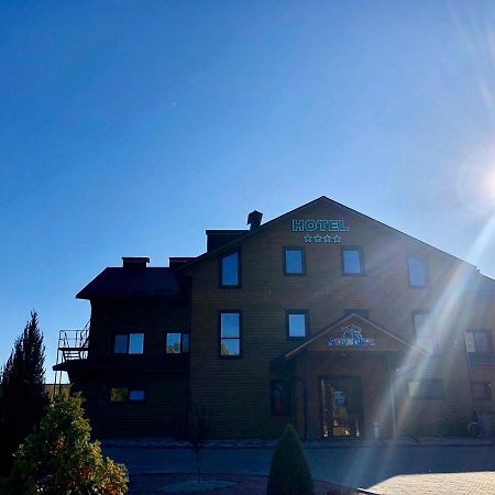 Hotel Глухомань Аквапарк Poltawa Exterior foto