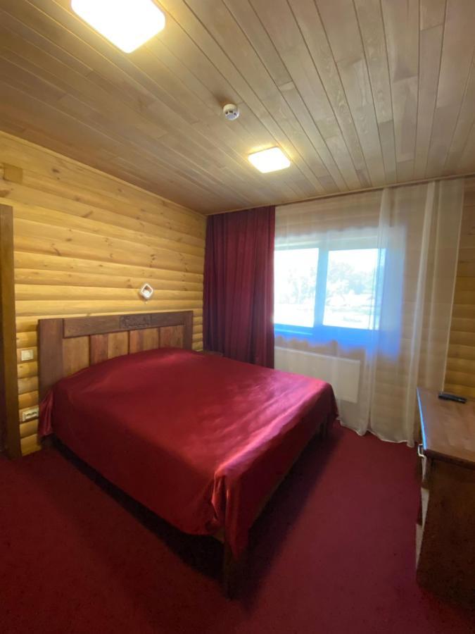 Hotel Глухомань Аквапарк Poltawa Exterior foto